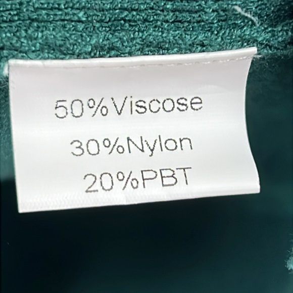 Llama Tail Designs Women’s Custom Pullover Sweater Sz S/M Viscose/Nylon Like New - Picture 6 of 8